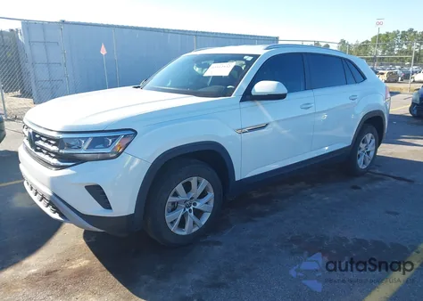 2021 Volkswagen Atlas Cross Sport 2.0T S z USA, uszkodzony, nr VIN 1V2AC2CA9MC237584